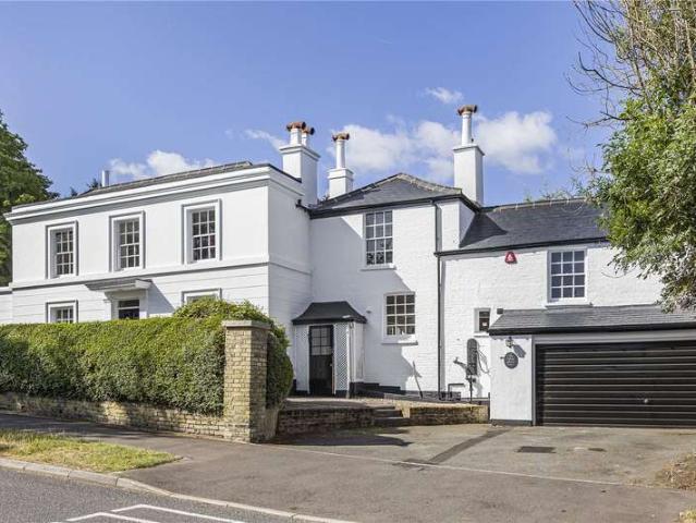 5 Bedroom House
