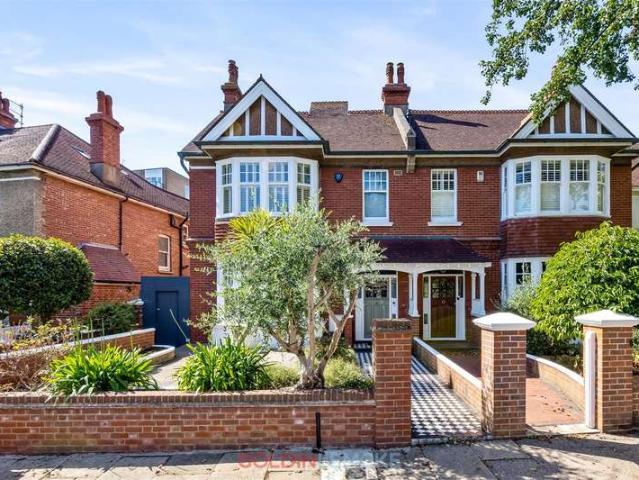 5 Bedroom House