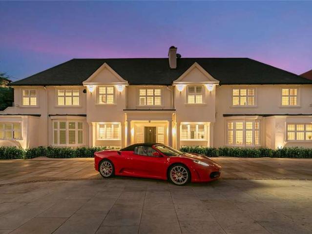 5 Bedroom House