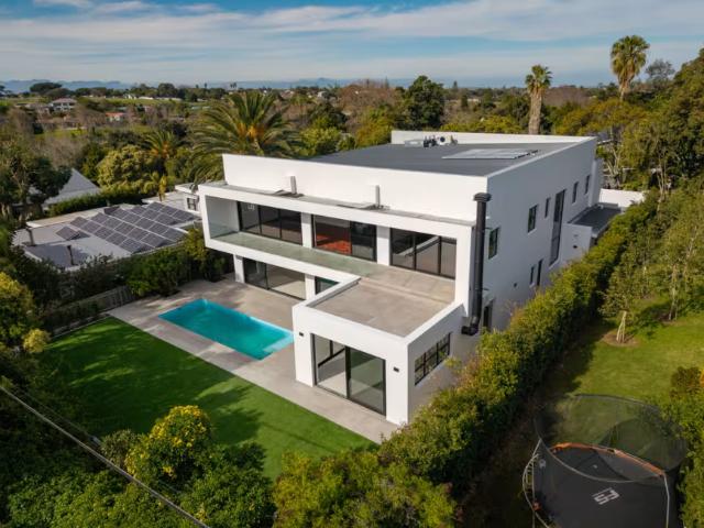 5 Bedroom House Constantia Constantia 105850367