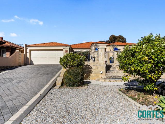 5 Bedroom House COOGEE WA LS104863766