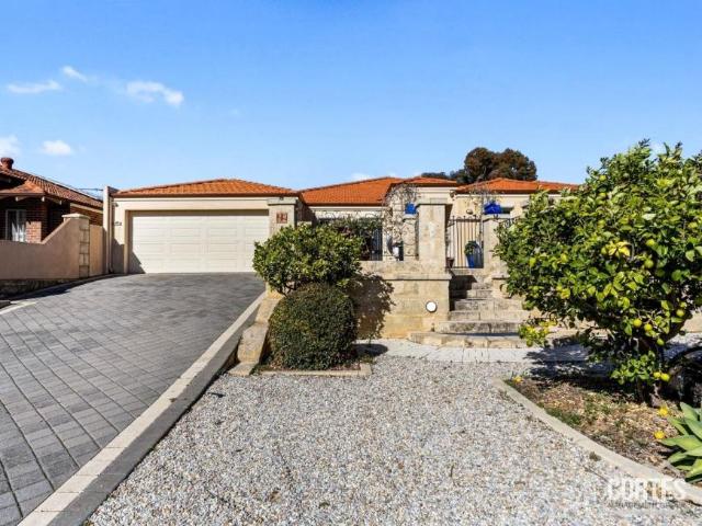 5 Bedroom House COOGEE WA 106031645