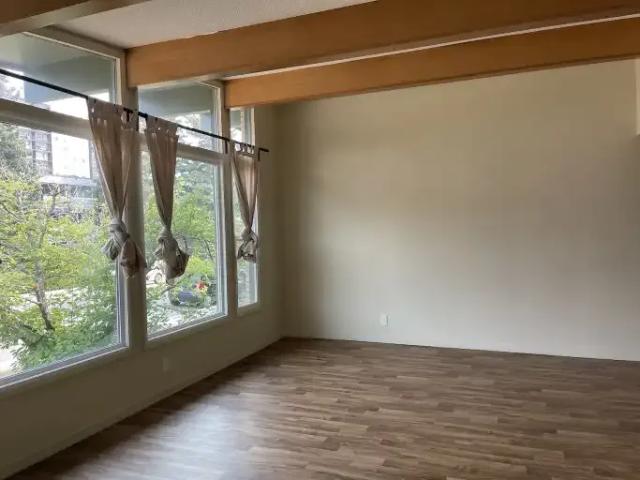 5 Bedroom House Calgary AB 103695106
