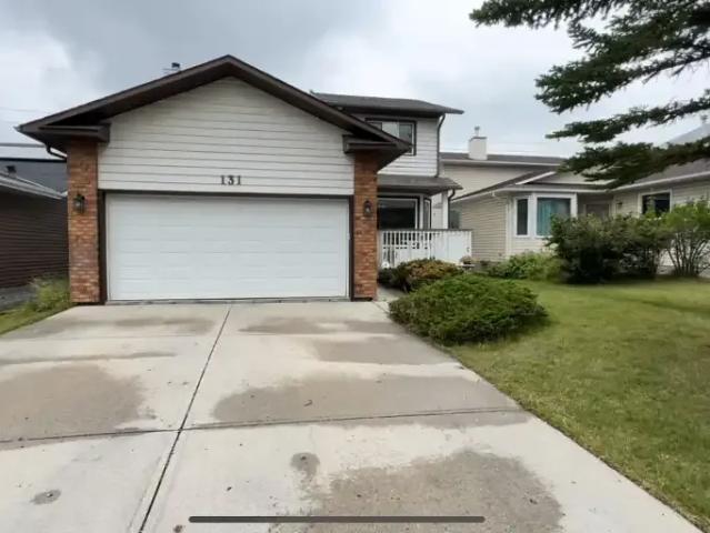 5 Bedroom House Calgary AB 104471226