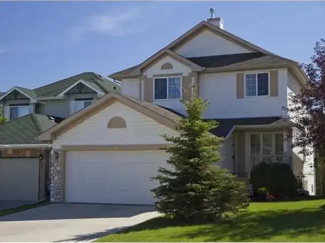 5 Bedroom House Calgary AB 104782698