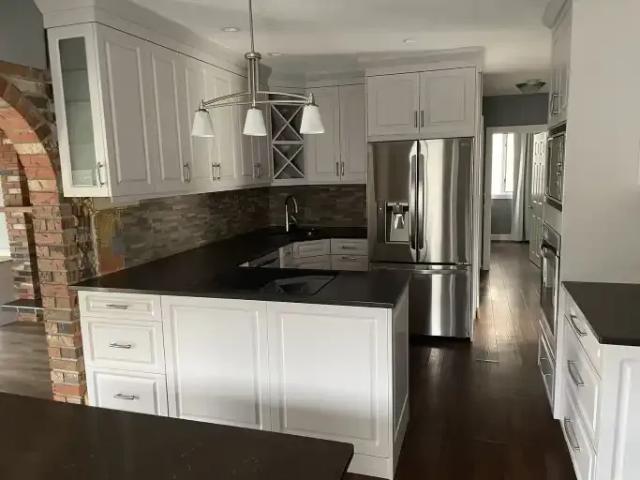 5 Bedroom House Calgary AB 105793137