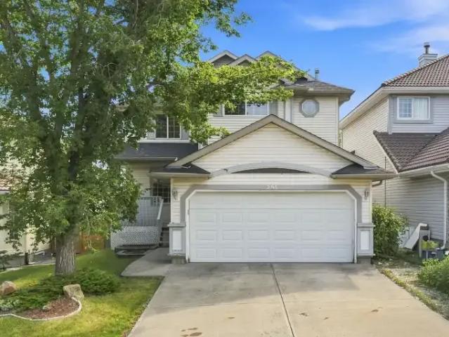 5 Bedroom House Calgary AB 105226629