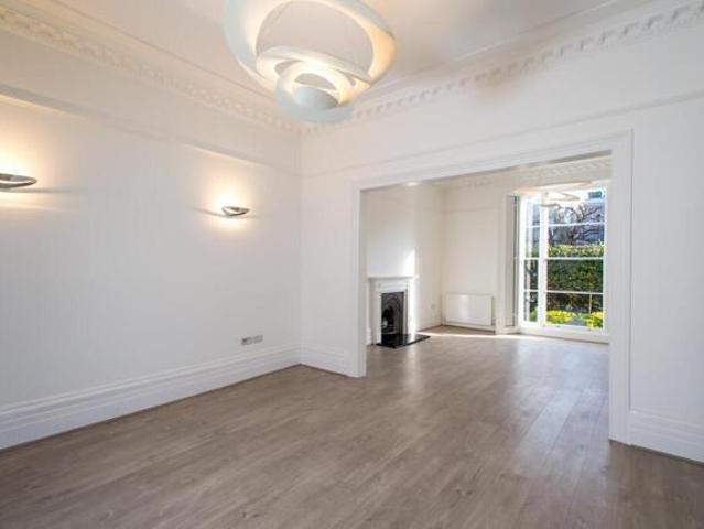 5 Bedroom House Camden London 103485866