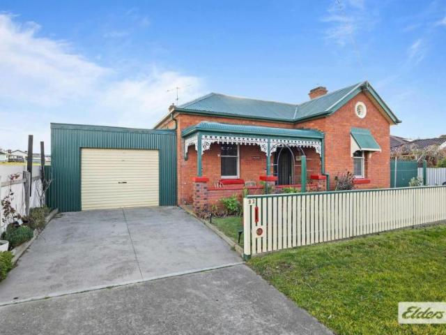 5 Bedroom House Ararat VIC 105943300