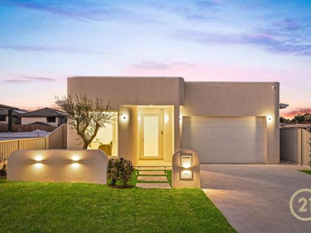 5 Bedroom House Box Hill, 103122443