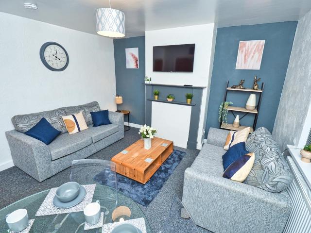5 Bedroom House Birmingham Birmingham 76930404