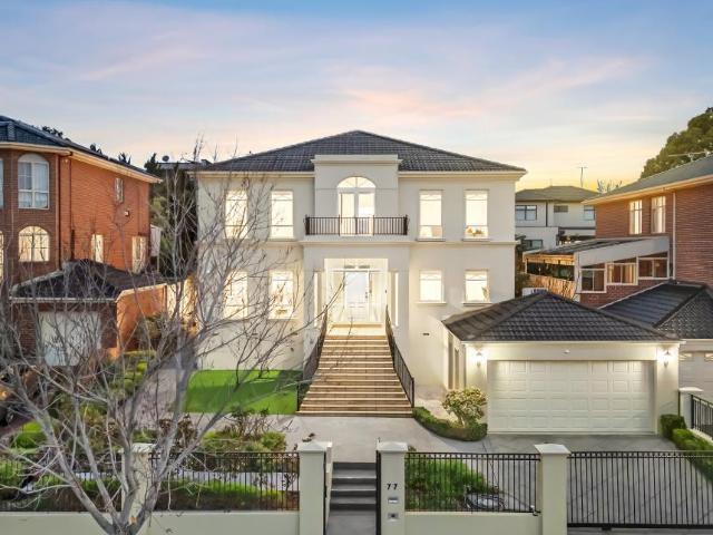 5 Bedroom House Bulleen VIC 103414857