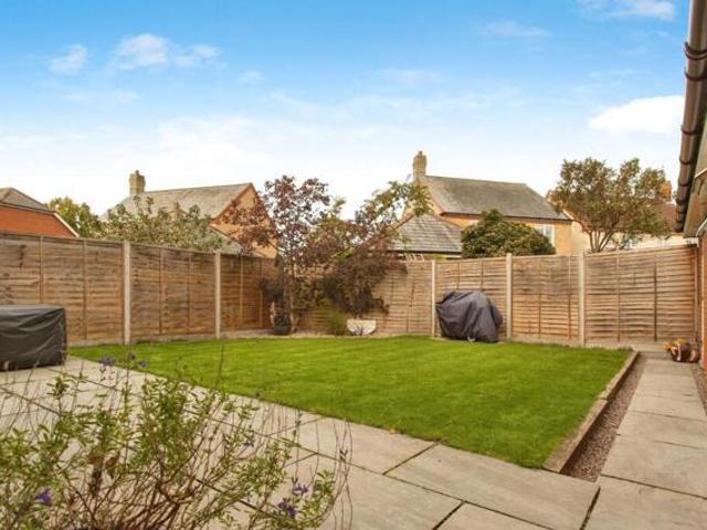 5 Bedroom House Great Cambourne Cambridgeshire 101676514