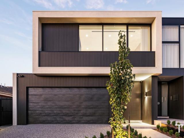 5 Bedroom House Doncaster VIC 101611985