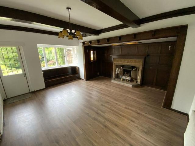 5 bedroom house detached to rent