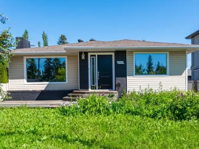 5 Bedroom House Edmonton AB 104182107