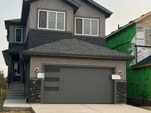 5 Bedroom House Edmonton AB 104957586