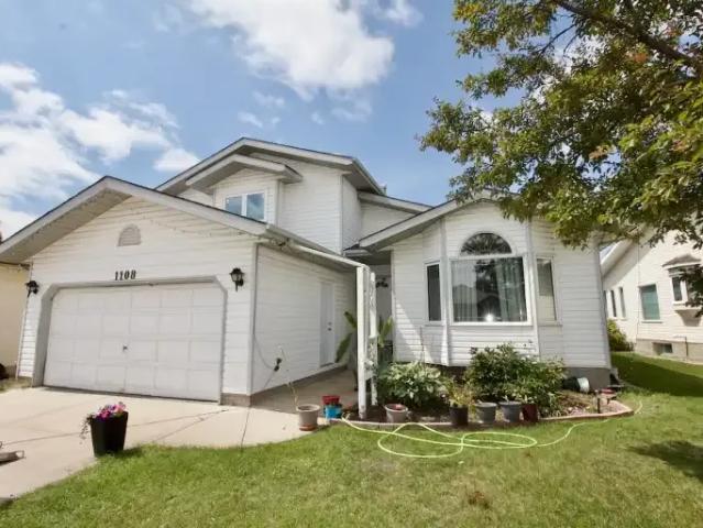 5 Bedroom House Edmonton AB 104991416