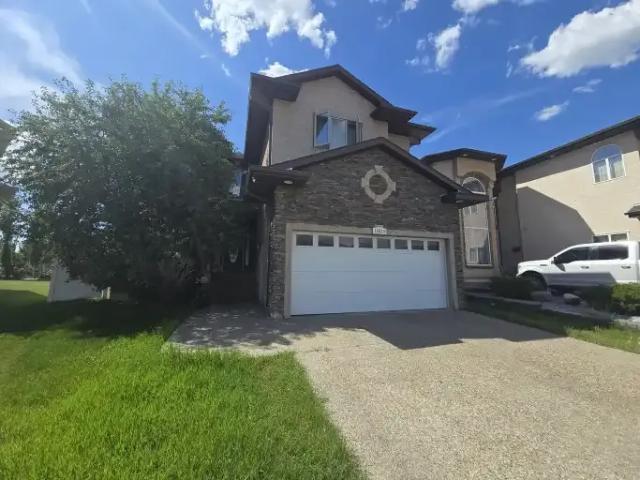 5 Bedroom House Edmonton AB 106134286