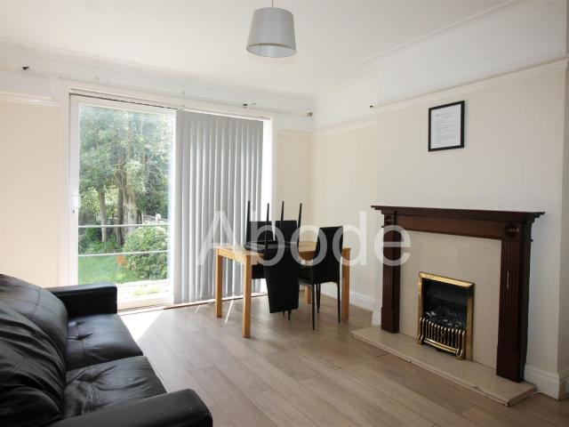 5 Bedroom House for rent at St Chads Drive, Headingley, Leeds