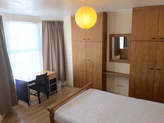 5 bedroom house for rent in Cardiff