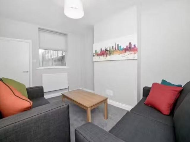 5 bedroom house for rent in Belton Road, Bristol, BS5