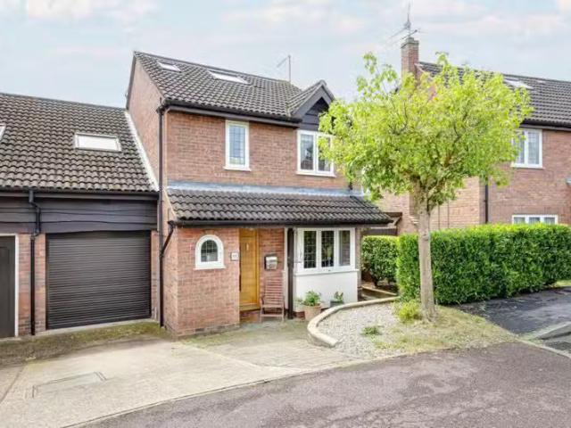 5 bedroom house for rent in Gibbs Field, Bishop`s Stortford, C.