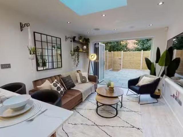 5 bedroom house for rent in Hubert Road, Birmingham, B29