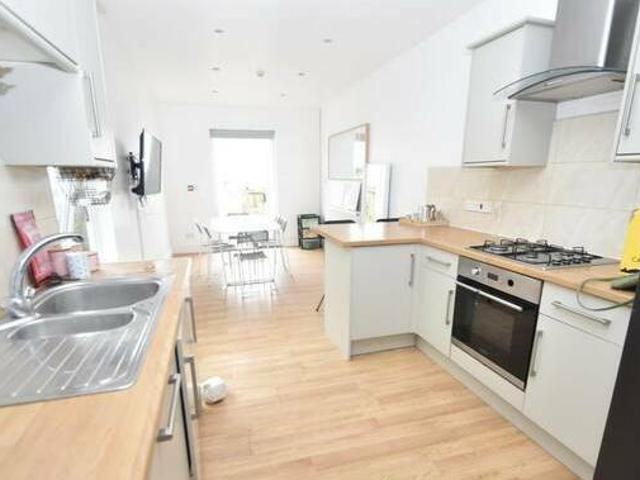 5 bedroom house for rent in Llantrisant Street Cathays Cardiff CF24