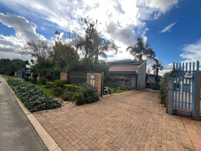 5 Bedroom house for rent in Norkem Park
