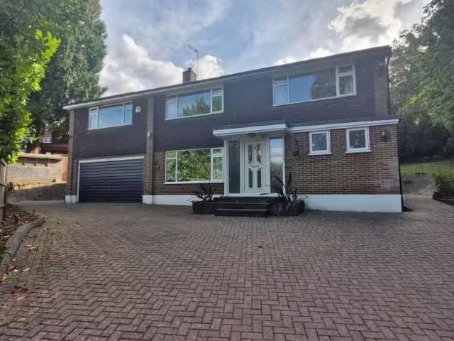 5 bedroom house for rent in Park Road, CR8
