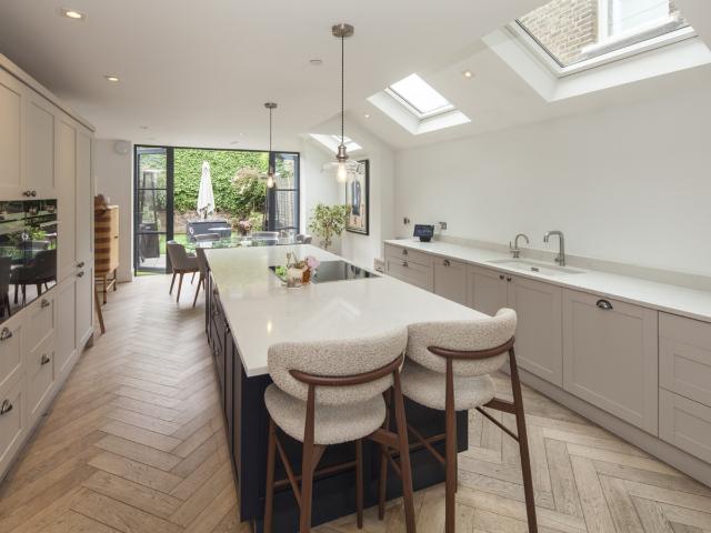 5 bedroom house for rent in Tasso Road, London, W6