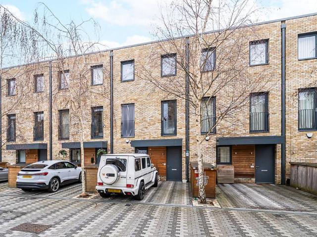 5 bedroom house for sale