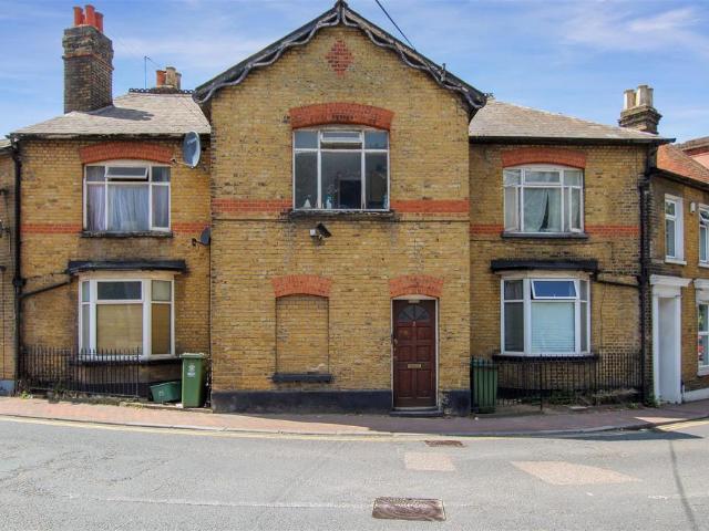 5 bedroom house for sale