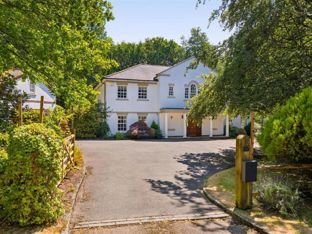 5 bedroom house for sale
