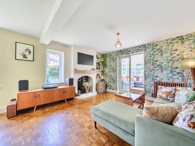 5 bedroom house for sale