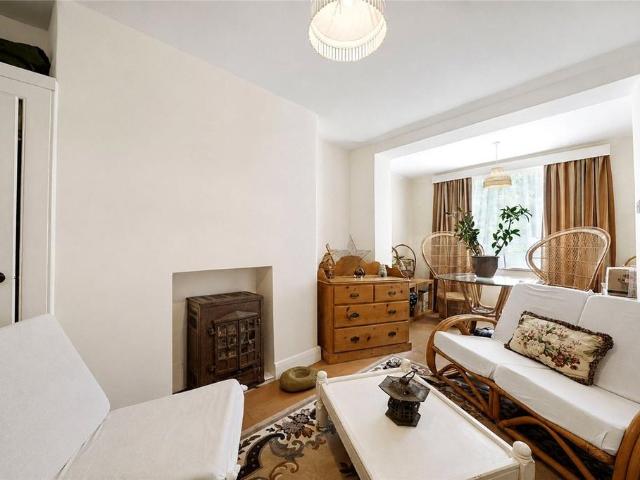 5 bedroom house for sale