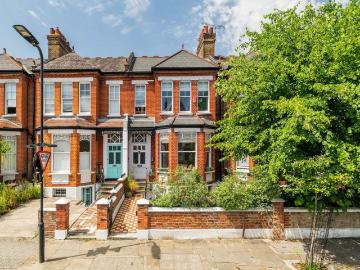 5 bedroom house for sale