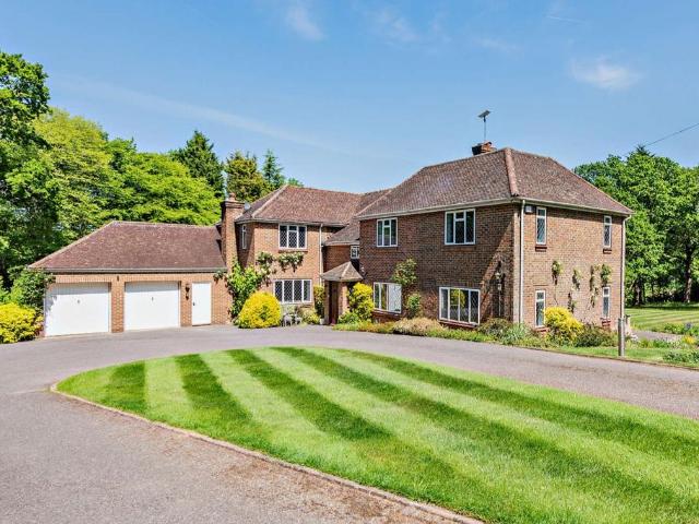 5 bedroom house for sale