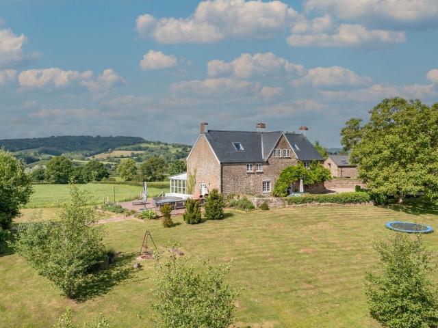 5 bedroom house for sale