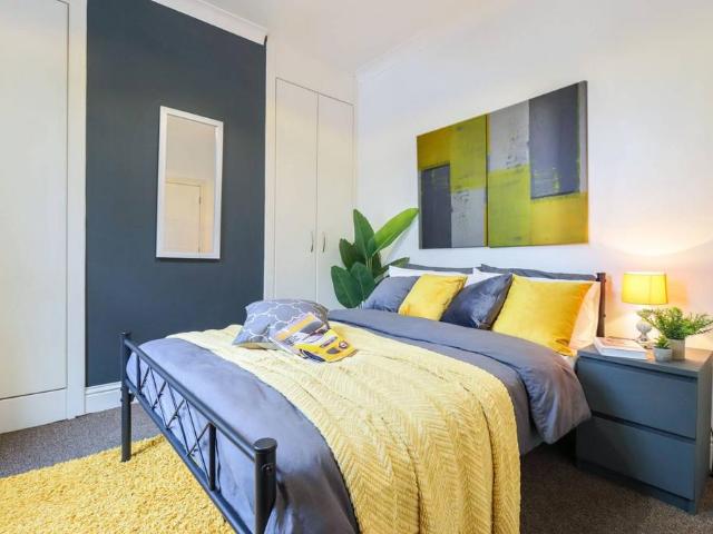 5 bedroom house for sale