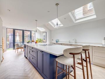 5 bedroom house for sale