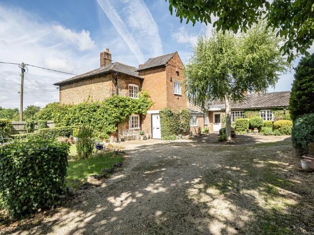 5 bedroom house for sale
