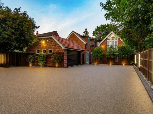 5 bedroom house for sale