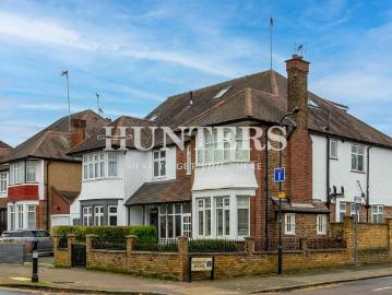 Cricklewood, London, Greater London - Garden