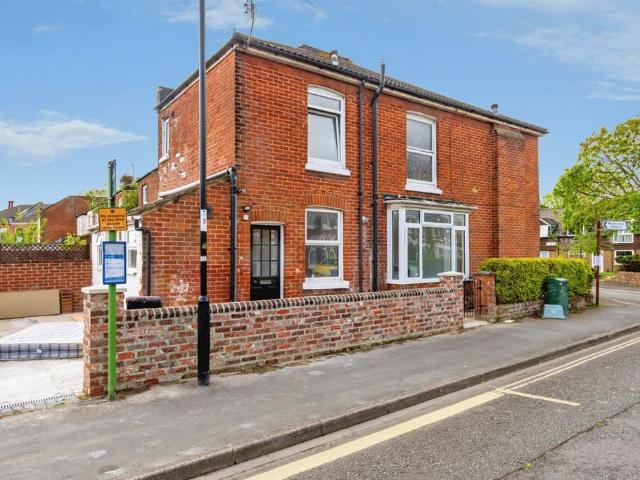 5 bedroom house for sale