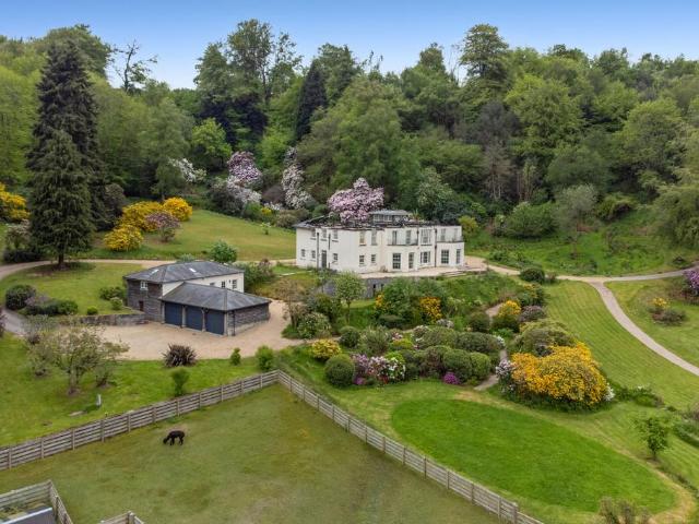 5 bedroom house for sale