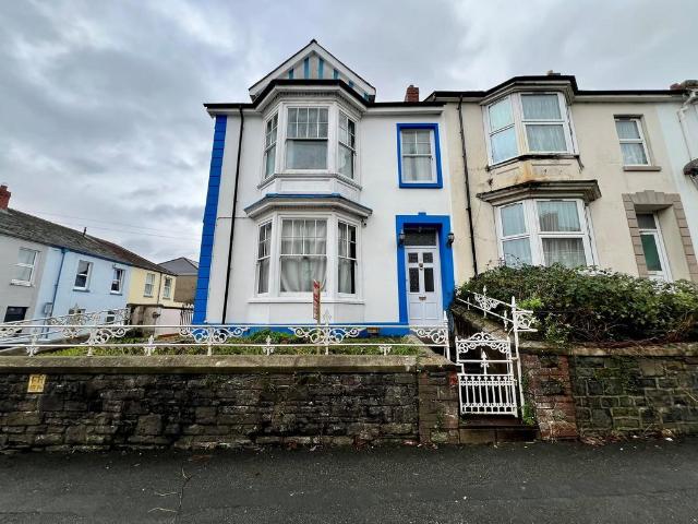 5 bedroom house for sale