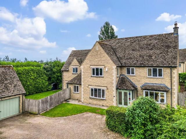 5 bedroom house for sale