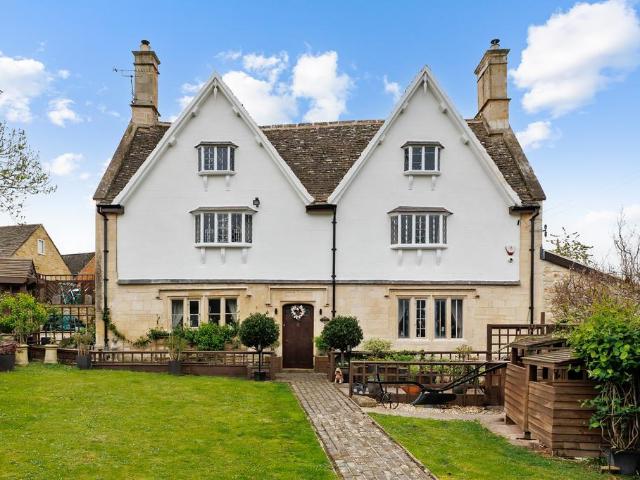 5 bedroom house for sale